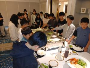 朝食３