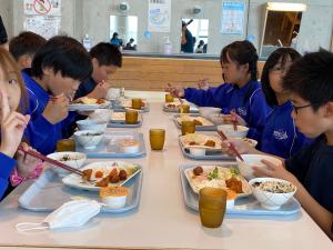 昼食３